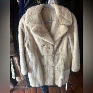 Amazing Cream/Blonde 1960’s Mink Stroller